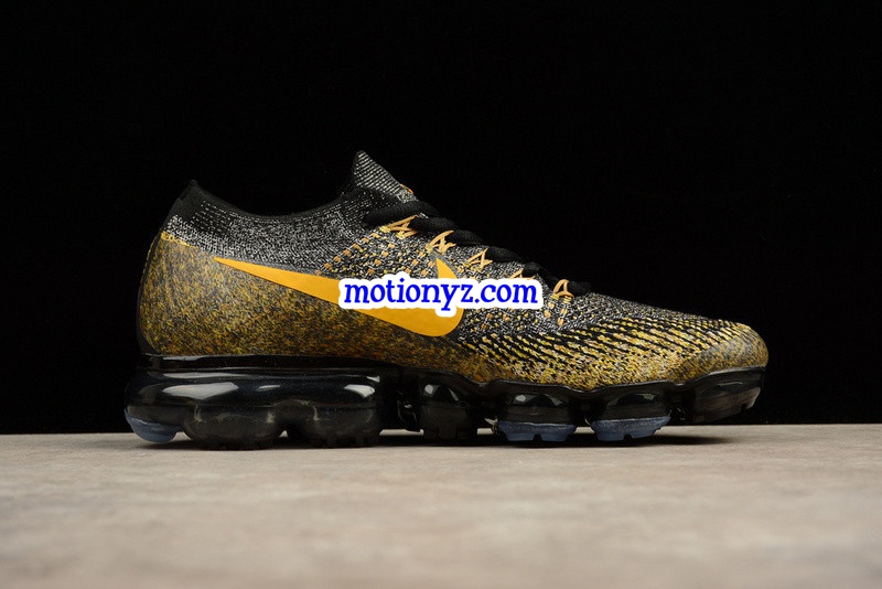 Nike Air VaporMax Black Golden